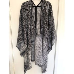 lululemon reversible shawl (unknown style)